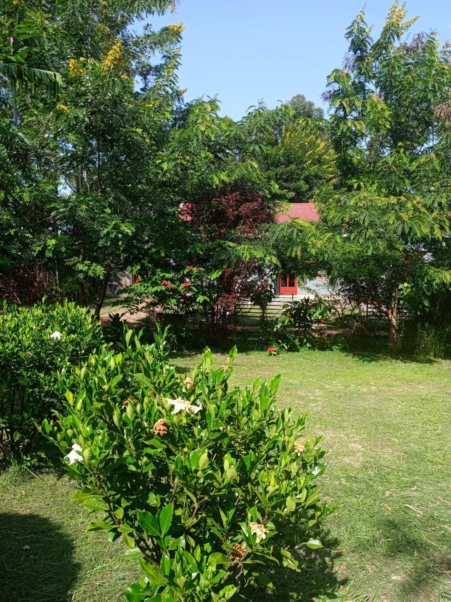 Pross Residence Masindi Exterior photo